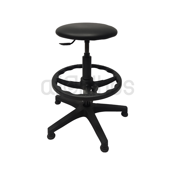 Banco estirador com pateres, altura ajustável, assento em napa de cor preta